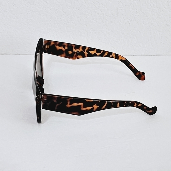 New! 2 Pack Kenna Cat Eye Sunglasses Black Brown Tortoise Shell Bundle